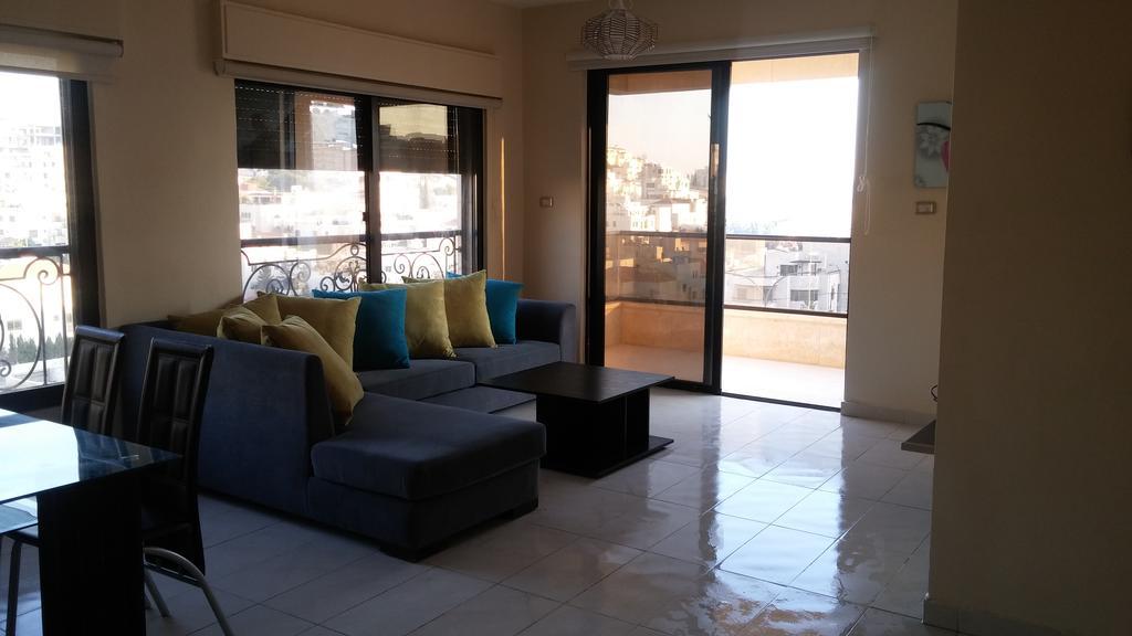 Cozy Dair Ghbar Apartment Αμμάν Εξωτερικό φωτογραφία